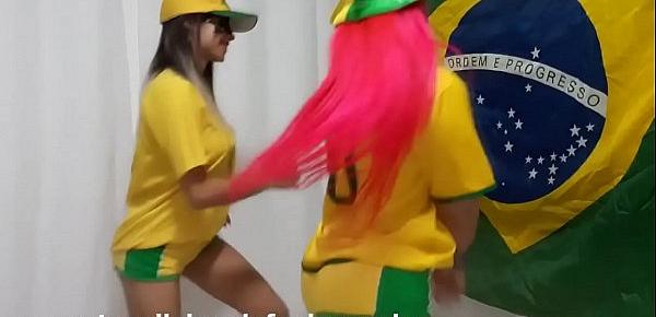  Débora Fantine e Tequileira Misteriosa dançando Funk do Hino Brasileiro